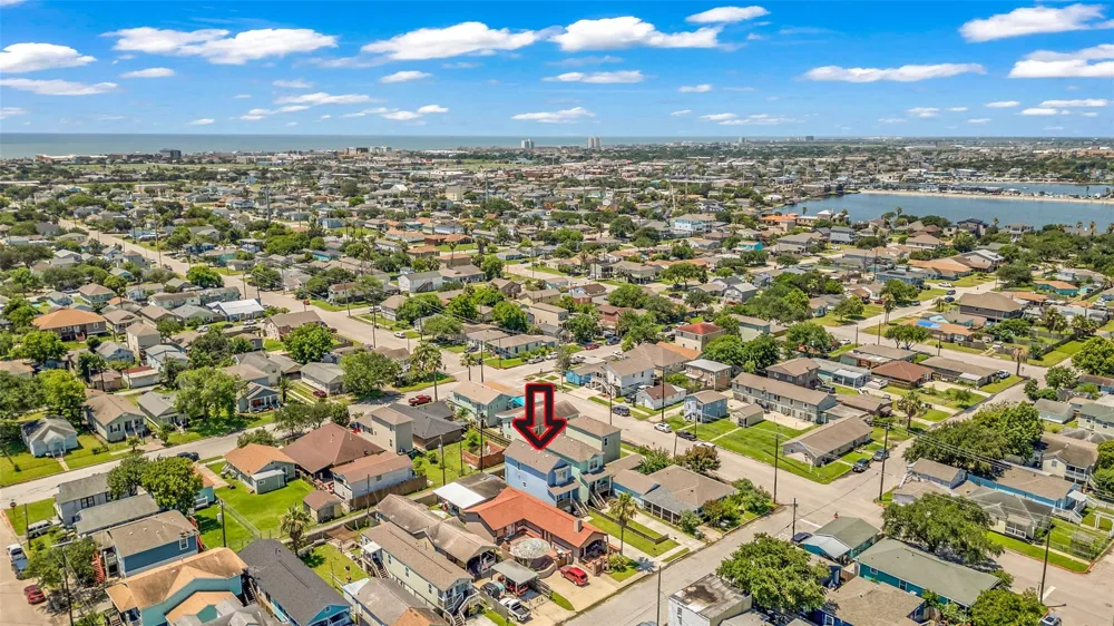 5419 Avenue N 1/2 Galveston, TX 77551