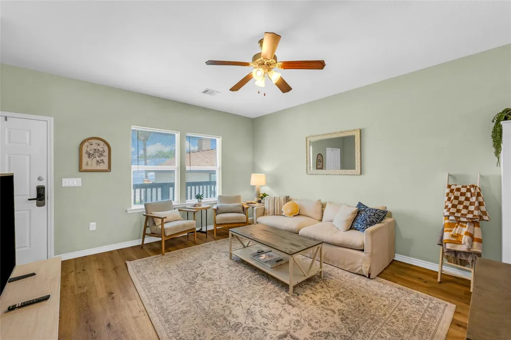 5419 Avenue N 1/2 Galveston, TX 77551