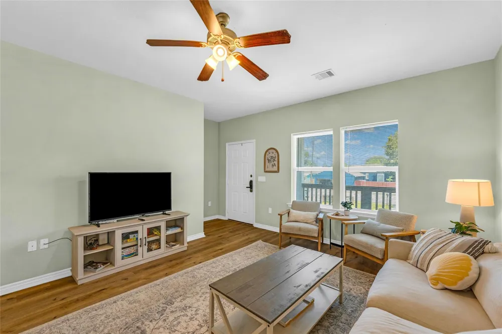 5419 Avenue N 1/2 Galveston, TX 77551