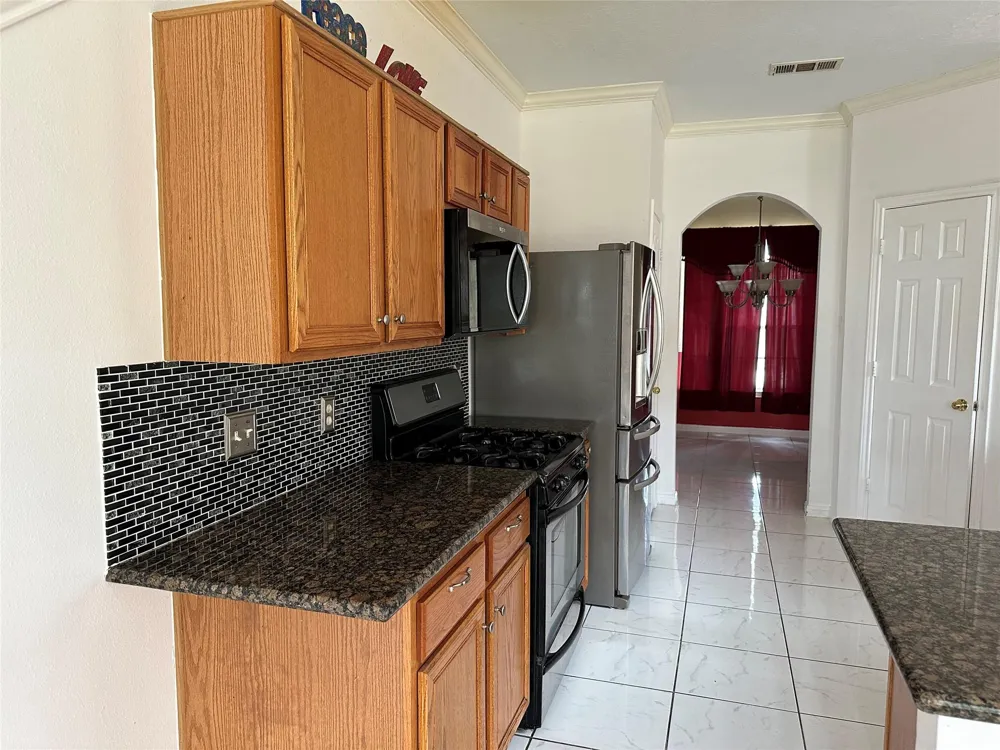 1635 Buckwood Court Fresno, TX 77545