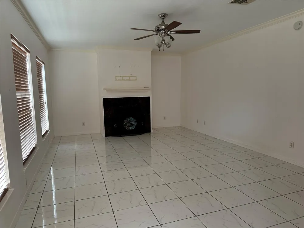 1635 Buckwood Court Fresno, TX 77545
