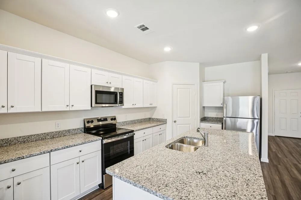 7719 Enchanted Pearl Drive Angleton, TX 77515