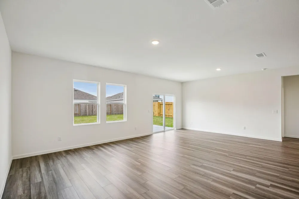 7719 Enchanted Pearl Drive Angleton, TX 77515