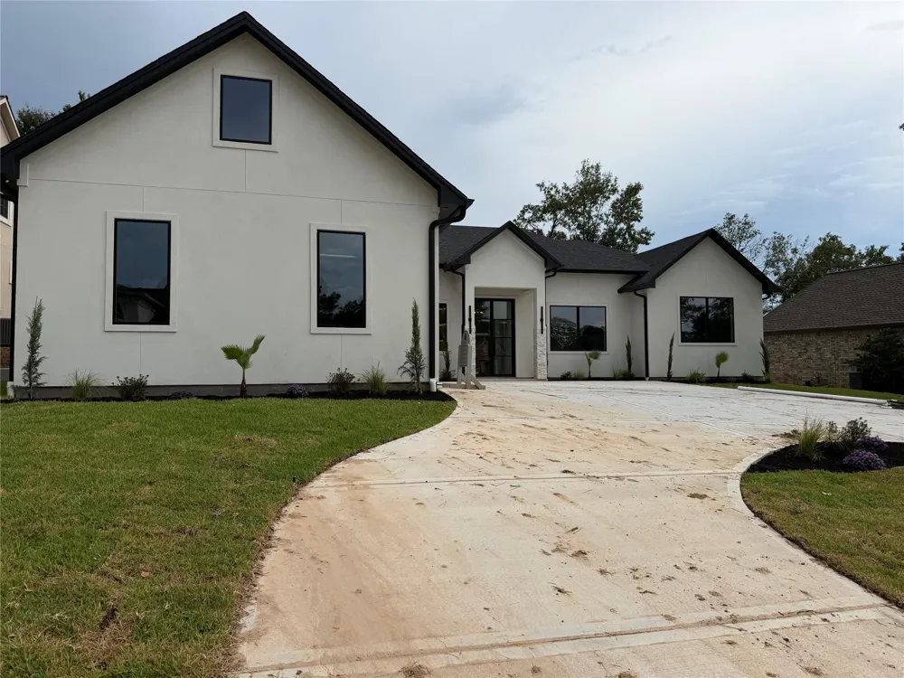 339 W Shore Lane Montgomery, TX 77356