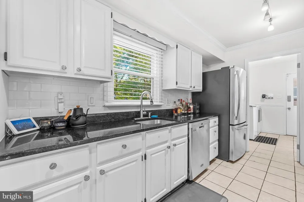 6640 PARK HALL DRIVE Laurel, MD 20707