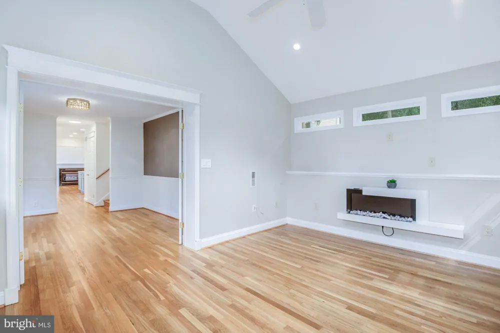 11405 ROKEBY AVENUE Garrett Park, MD 20896