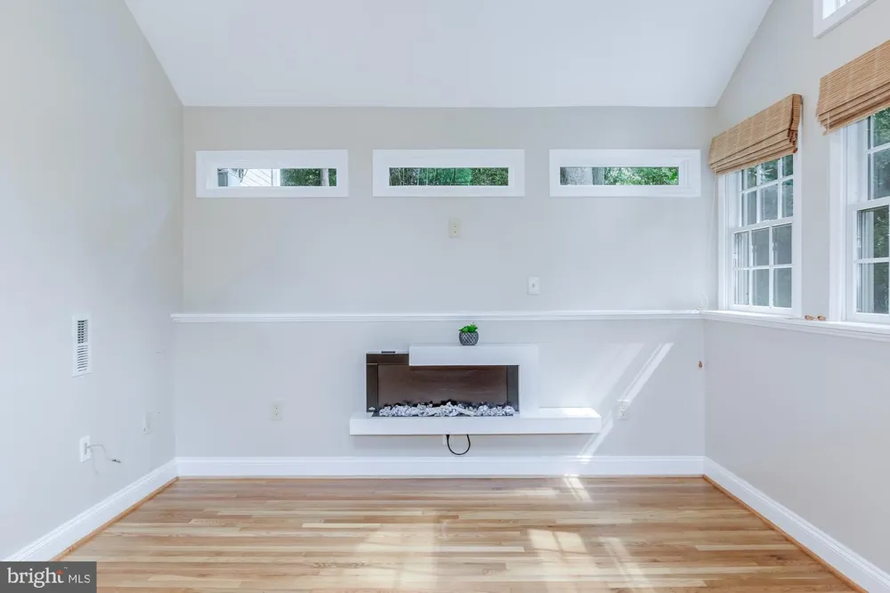 11405 ROKEBY AVENUE Garrett Park, MD 20896