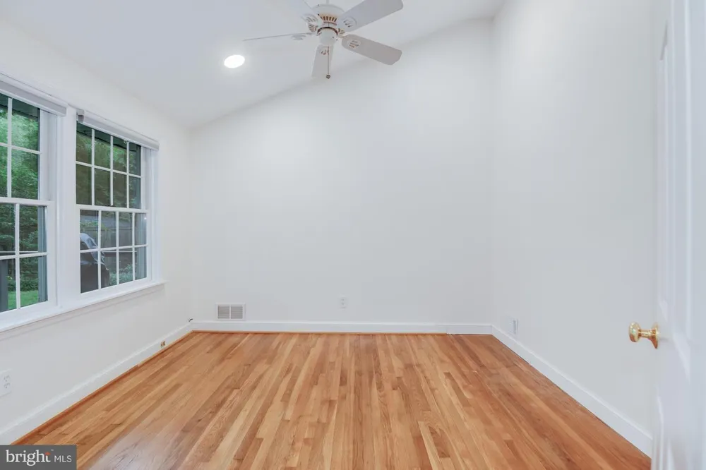 11405 ROKEBY AVENUE Garrett Park, MD 20896