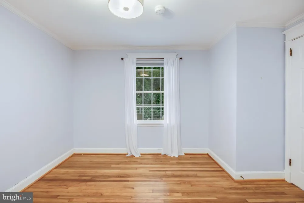 11405 ROKEBY AVENUE Garrett Park, MD 20896