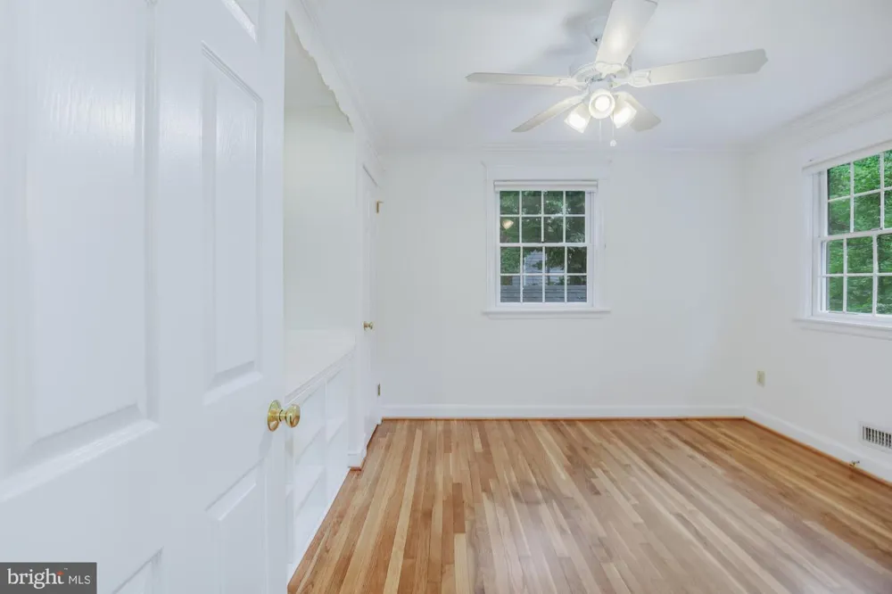 11405 ROKEBY AVENUE Garrett Park, MD 20896