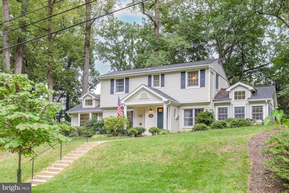 11405 ROKEBY AVENUE Garrett Park, MD 20896