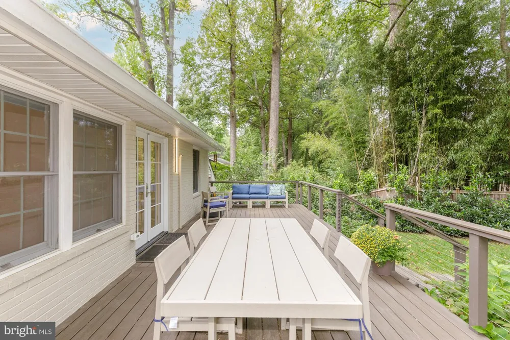 11405 ROKEBY AVENUE Garrett Park, MD 20896