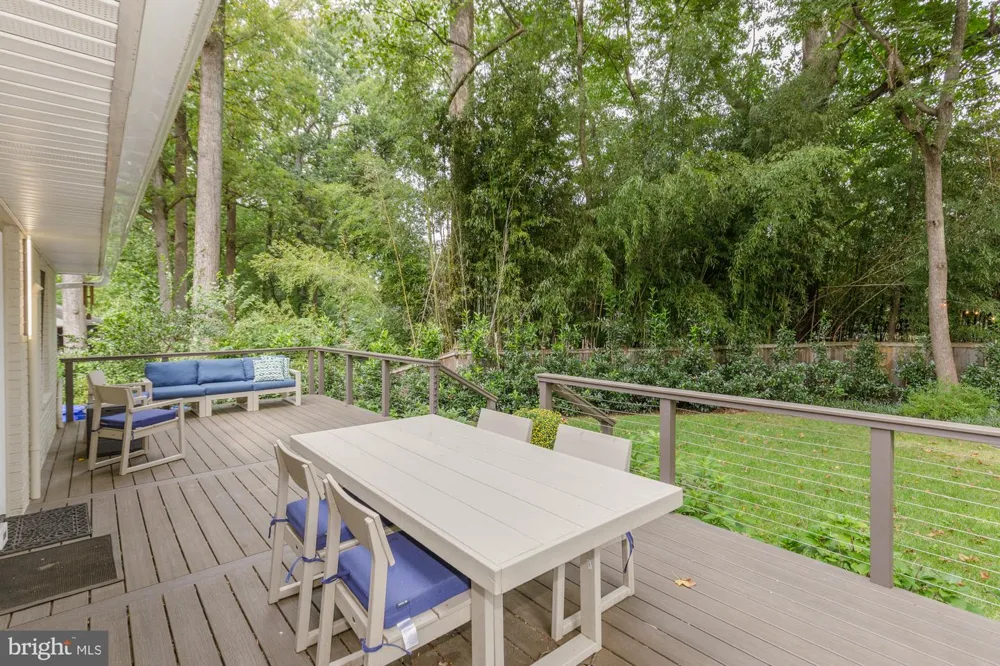 11405 ROKEBY AVENUE Garrett Park, MD 20896