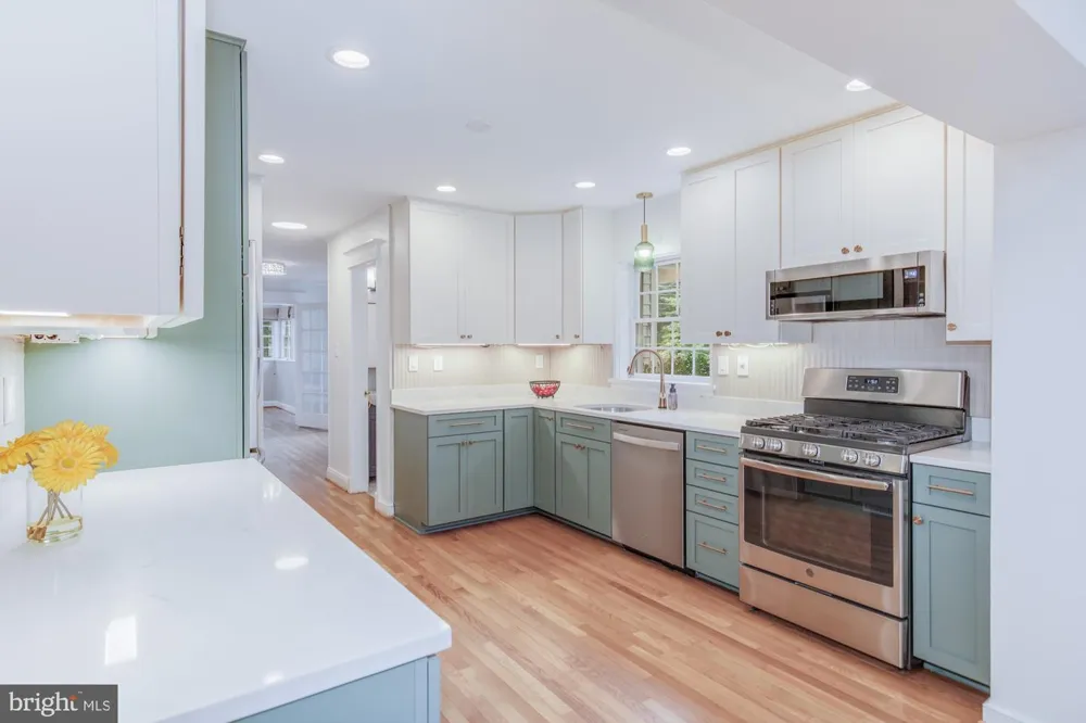 11405 ROKEBY AVENUE Garrett Park, MD 20896