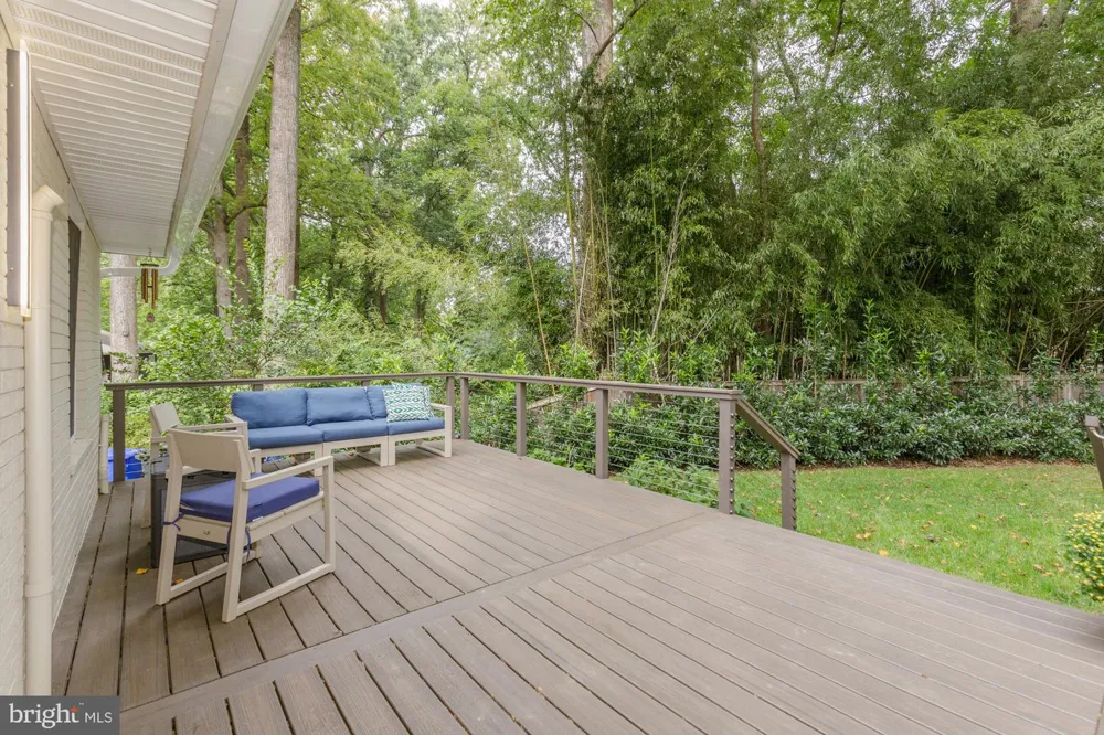 11405 ROKEBY AVENUE Garrett Park, MD 20896