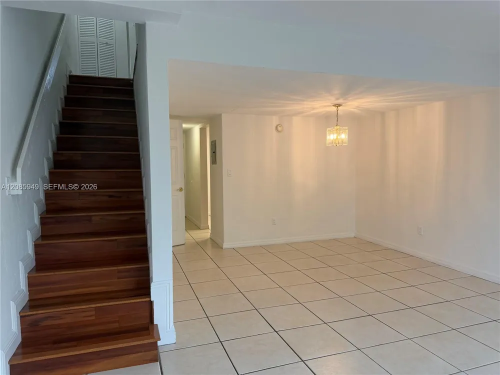 10903 Kendall Dr #229 Miami, FL 33176