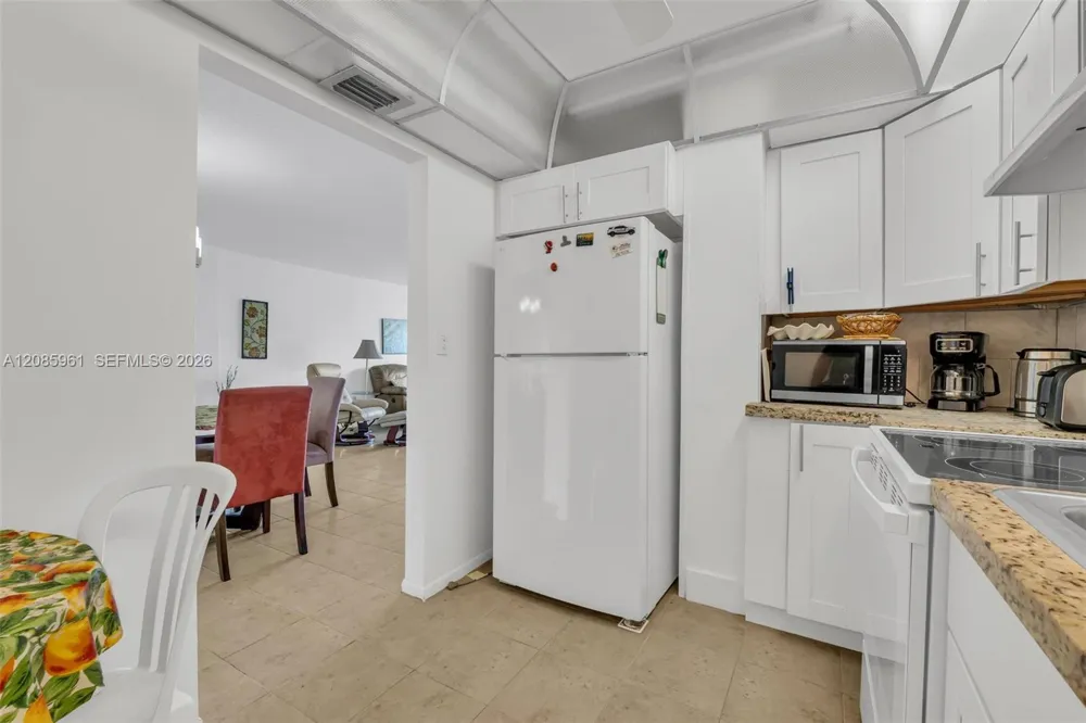 200 178th Dr #409 Sunny Isles Beach, FL 33160