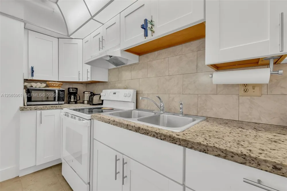 200 178th Dr #409 Sunny Isles Beach, FL 33160