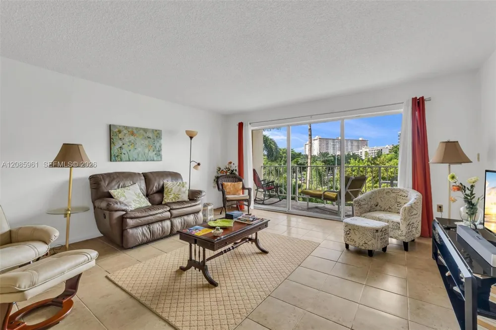 200 178th Dr #409 Sunny Isles Beach, FL 33160