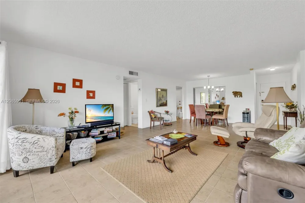 200 178th Dr #409 Sunny Isles Beach, FL 33160