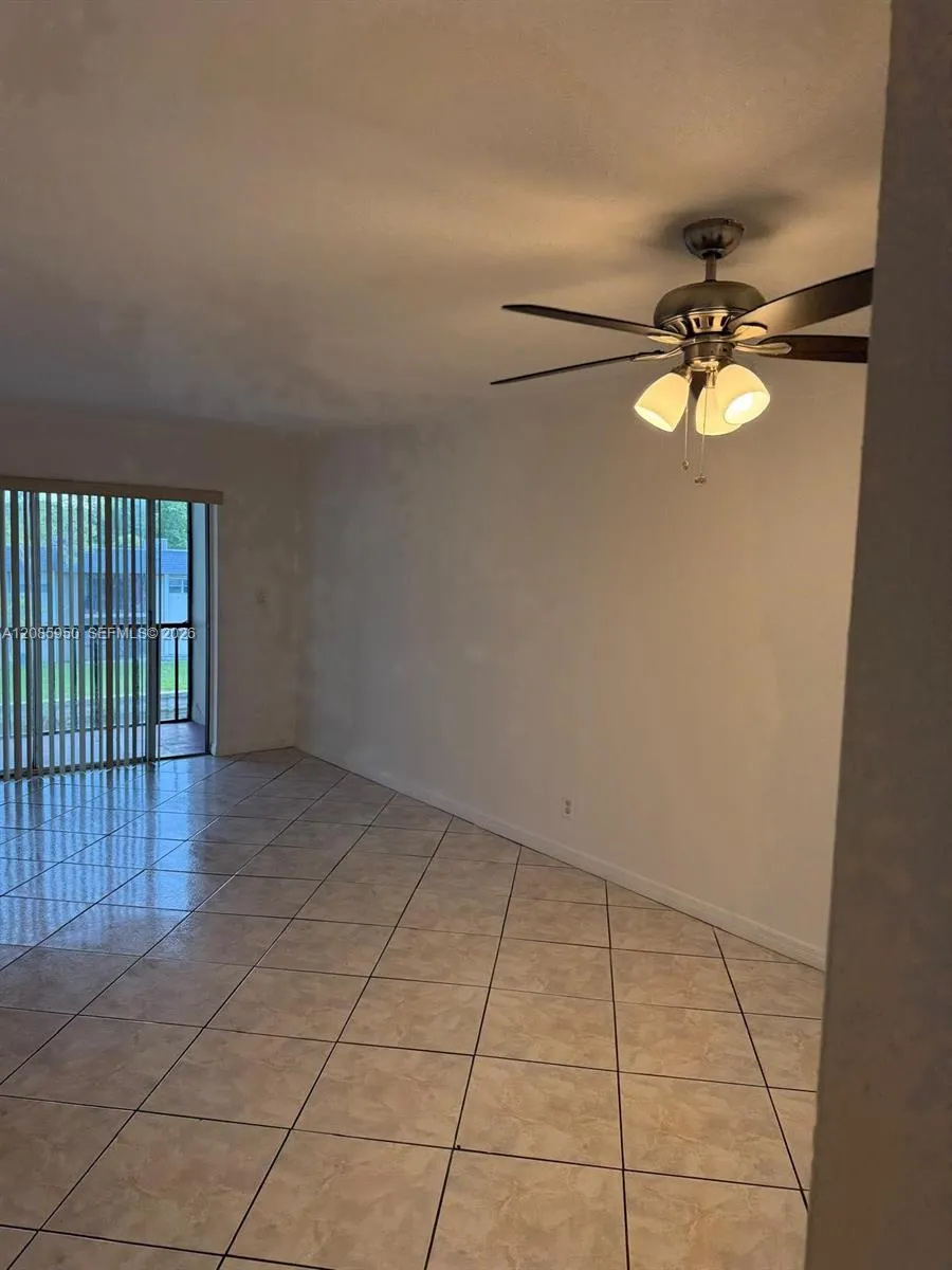 8040 Colony Cir N #304 Tamarac, FL 33321