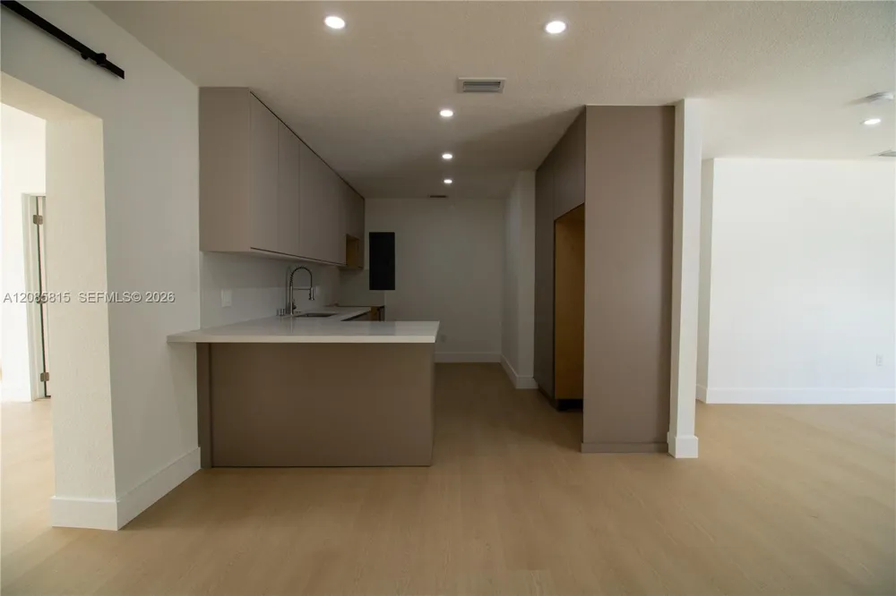 19720 SW 116th Ave Miami, FL 33157