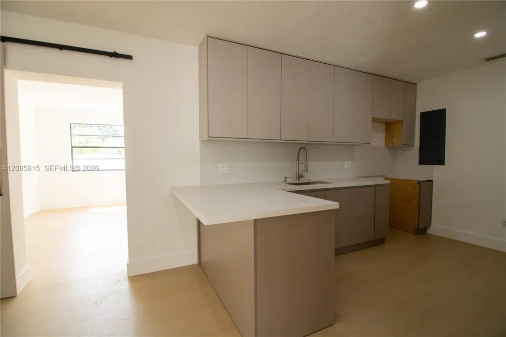 19720 SW 116th Ave Miami, FL 33157