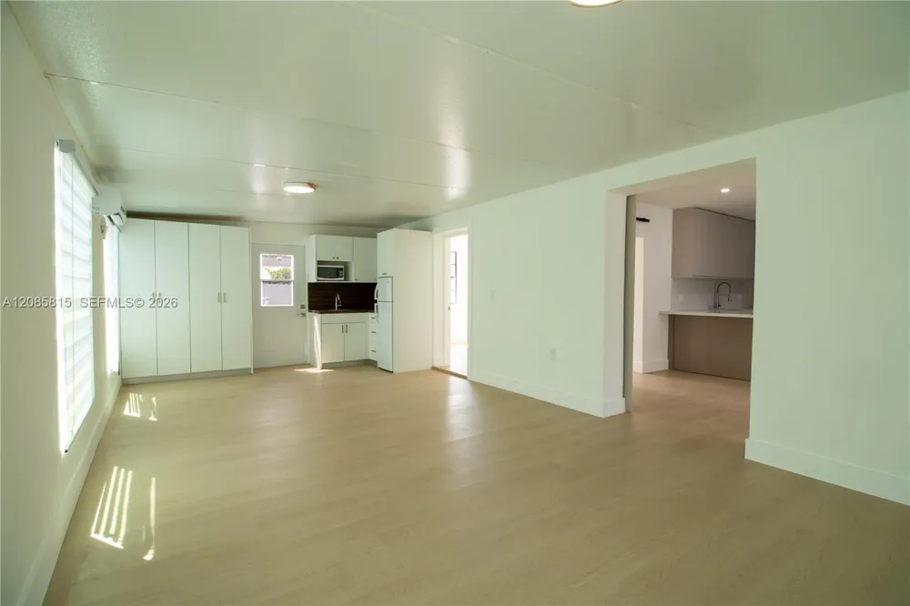 19720 SW 116th Ave Miami, FL 33157