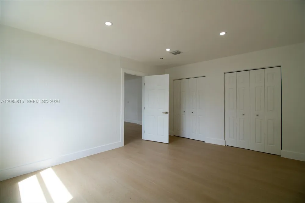 19720 SW 116th Ave Miami, FL 33157