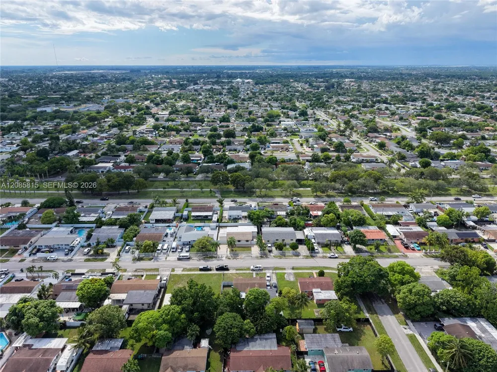 19720 SW 116th Ave Miami, FL 33157