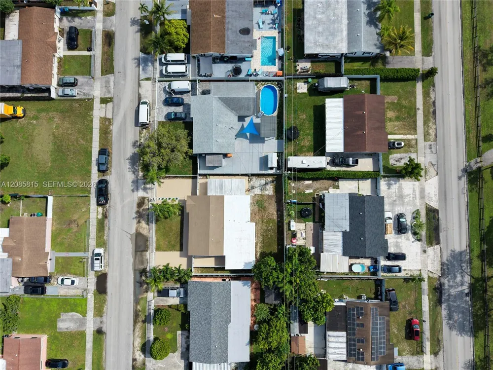 19720 SW 116th Ave Miami, FL 33157