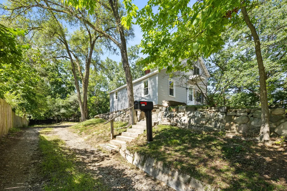 1071 Bristol Avenue NW Grand Rapids, MI 49504