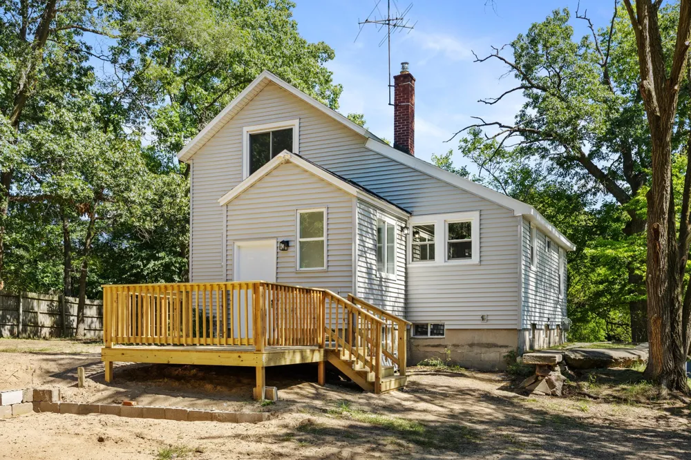 1071 Bristol Avenue NW Grand Rapids, MI 49504