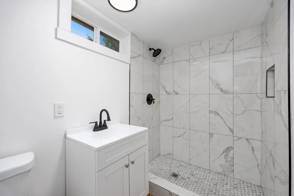 1071 Bristol Avenue NW Grand Rapids, MI 49504