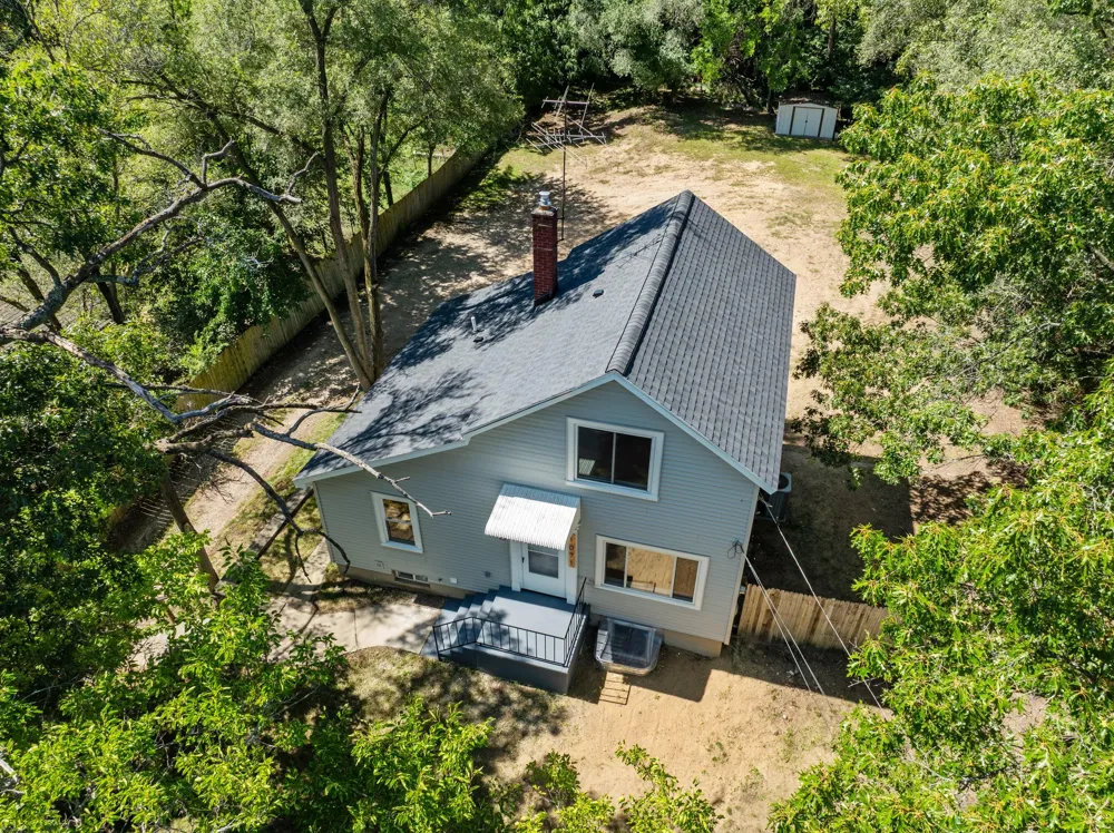 1071 Bristol Avenue NW Grand Rapids, MI 49504