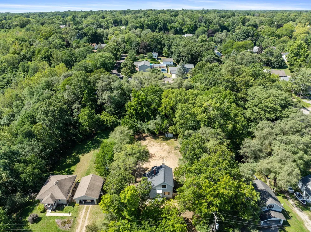 1071 Bristol Avenue NW Grand Rapids, MI 49504