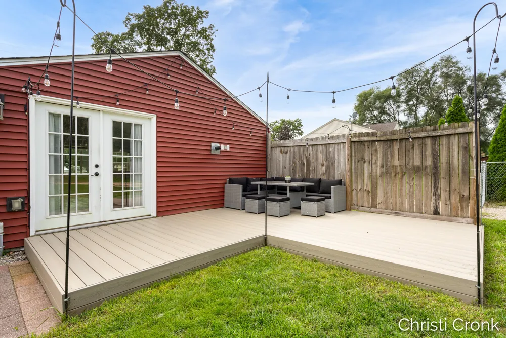 2461 Rogue River Road NE Belmont, MI 49306