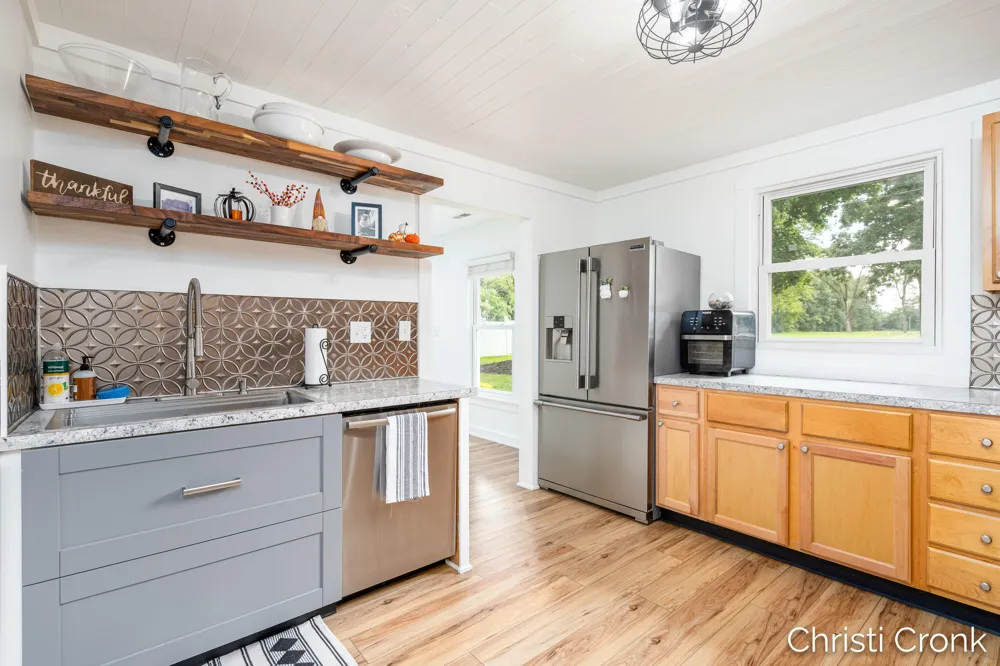 2461 Rogue River Road NE Belmont, MI 49306