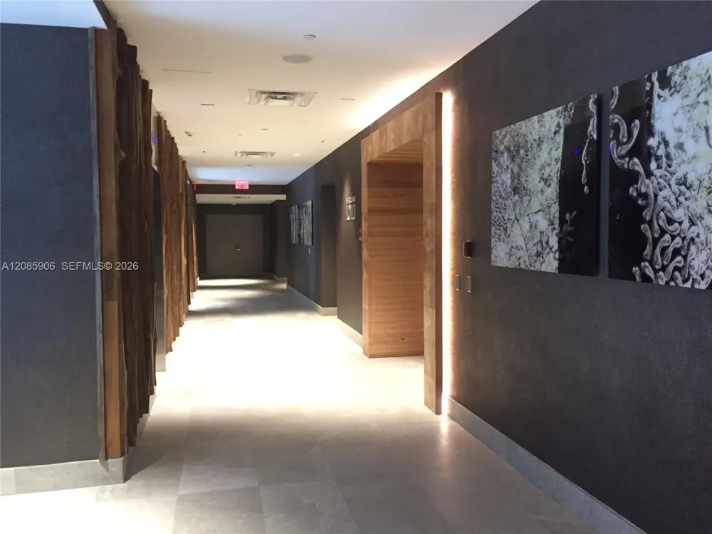 1010 Brickell Ave #3310 Miami, FL 33131