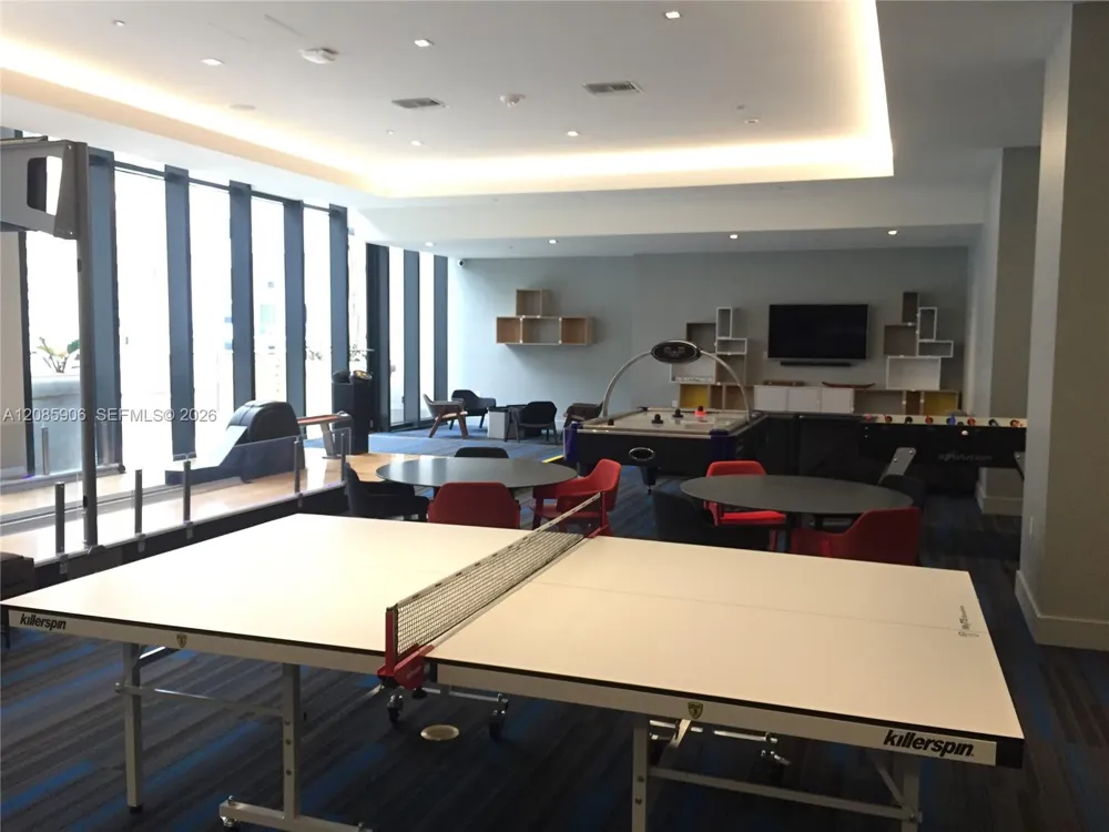 1010 Brickell Ave #3310 Miami, FL 33131
