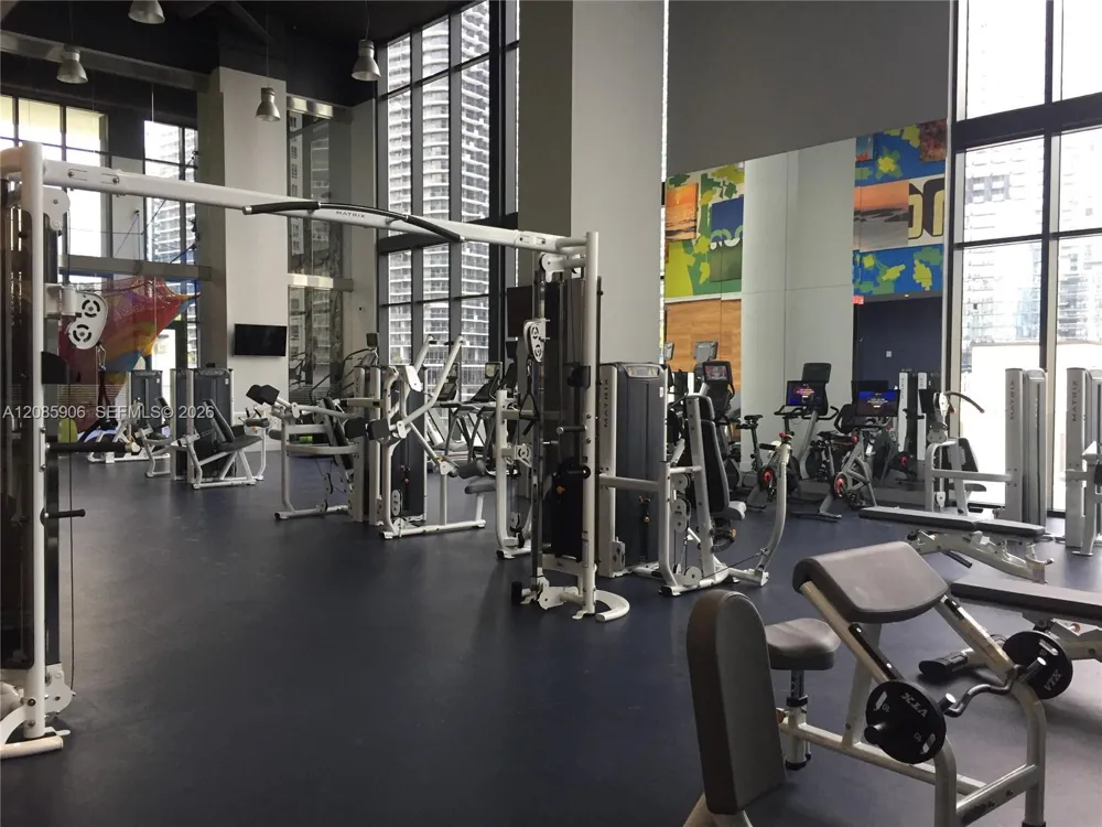 1010 Brickell Ave #3310 Miami, FL 33131