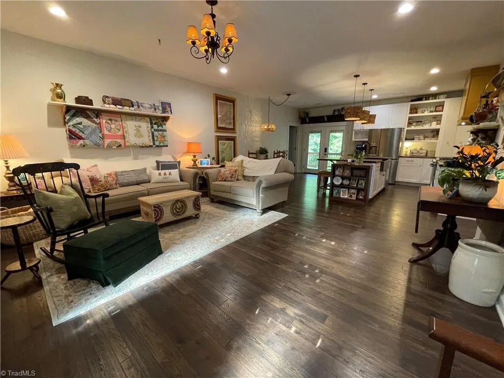 251 Unicorn Road Reidsville, NC 27320