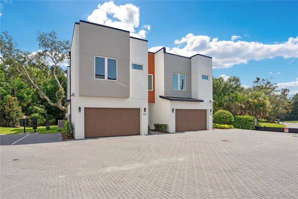 1927 S LAKEMONT AVENUE Winter Park, FL 32792