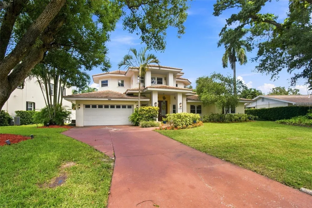 1401 45TH AVENUE St Petersburg, FL 33703