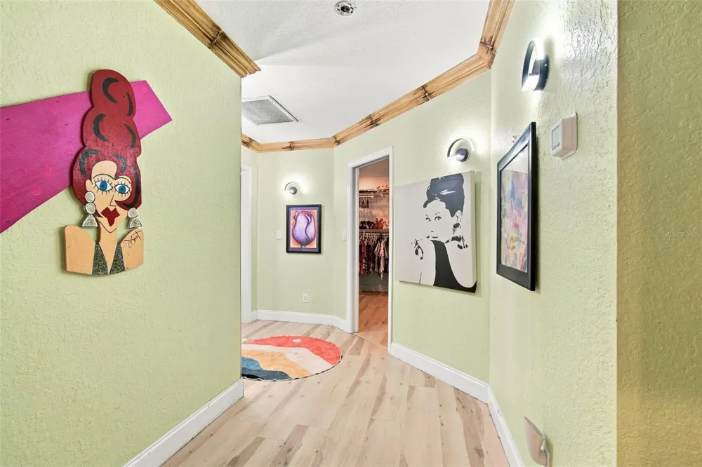 1401 45TH AVENUE St Petersburg, FL 33703