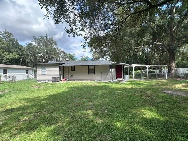 1215 MANOR DRIVE Leesburg, FL 34748