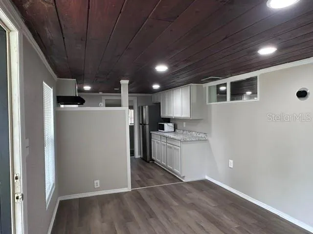 1215 MANOR DRIVE Leesburg, FL 34748