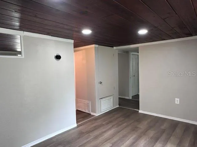 1215 MANOR DRIVE Leesburg, FL 34748