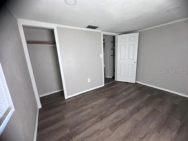 1215 MANOR DRIVE Leesburg, FL 34748