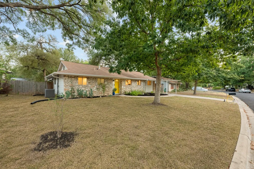 6801 Bryn Mawr Drive Austin, TX 78723